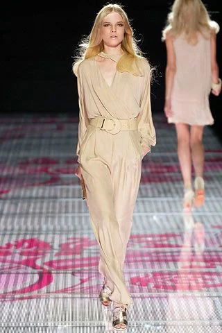 Look 3